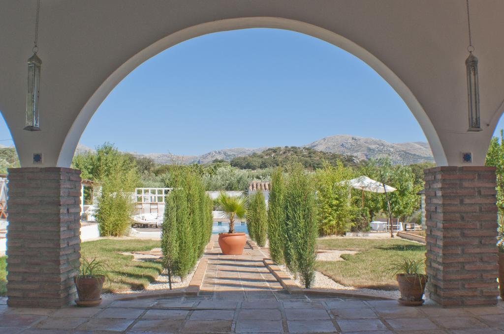 Finca Los Pinos Hotell Villanueva del Rosario Exteriör bild